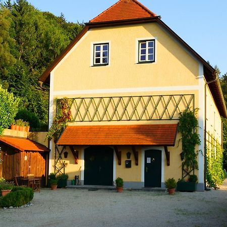 شقة Pyhra - Urlaub Im Elsbeerland Wald  المظهر الخارجي الصورة